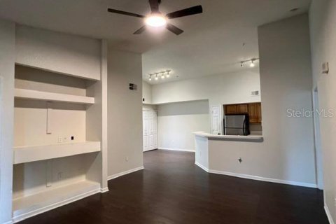 Copropriété à louer à Orlando, Floride: 2 chambres, 96.99 m2 № 2415077 - photo 4