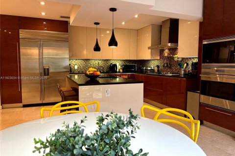 Купить виллу или дом в Холливуд, Флорида 4 спальни, 301.65м2, № 2033830 - фото 15