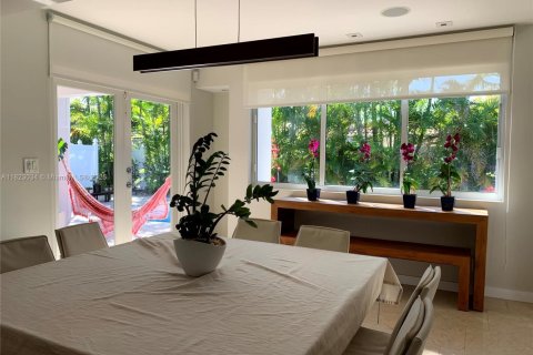 Купить виллу или дом в Холливуд, Флорида 4 спальни, 301.65м2, № 2033830 - фото 18