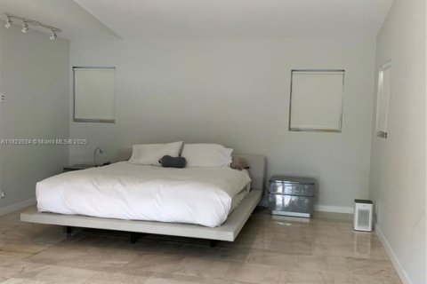 Купить виллу или дом в Холливуд, Флорида 4 спальни, 301.65м2, № 2033830 - фото 29