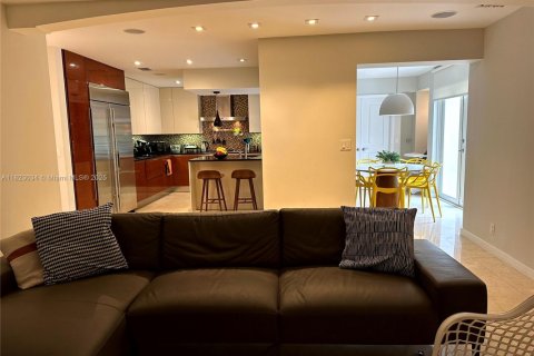 Купить виллу или дом в Холливуд, Флорида 4 спальни, 301.65м2, № 2033830 - фото 16