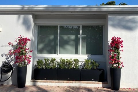 Купить виллу или дом в Холливуд, Флорида 4 спальни, 301.65м2, № 2033830 - фото 8