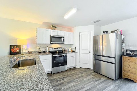 Casa en venta en Port Charlotte, Florida, 4 dormitorios, 170.57 m2 № 1829871 - foto 7