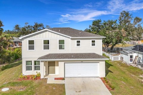 Casa en venta en Port Charlotte, Florida, 4 dormitorios, 170.57 m2 № 1829871 - foto 1