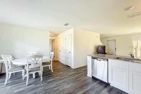 Casa en venta en Port Charlotte, Florida, 4 dormitorios, 170.57 m2 № 1829871 - foto 13