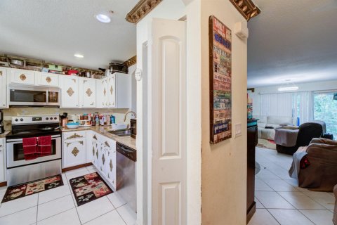 Townhouse in Riviera Beach, Florida 3 bedrooms, 145.95 sq.m. № 2180314 - photo 13