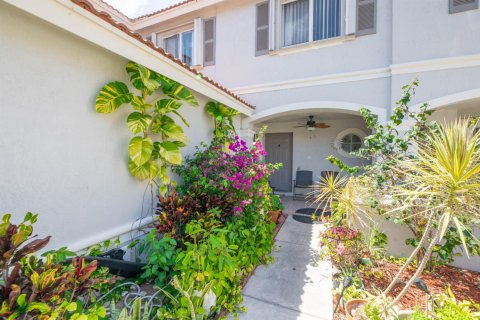Townhouse in Riviera Beach, Florida 3 bedrooms, 145.95 sq.m. № 2180314 - photo 3