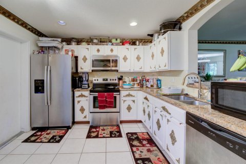 Townhouse in Riviera Beach, Florida 3 bedrooms, 145.95 sq.m. № 2180314 - photo 11