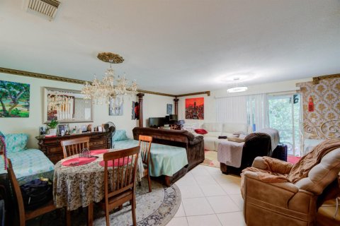 Townhouse in Riviera Beach, Florida 3 bedrooms, 145.95 sq.m. № 2180314 - photo 9