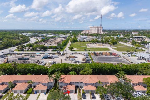 Townhouse in Riviera Beach, Florida 3 bedrooms, 145.95 sq.m. № 2180314 - photo 5