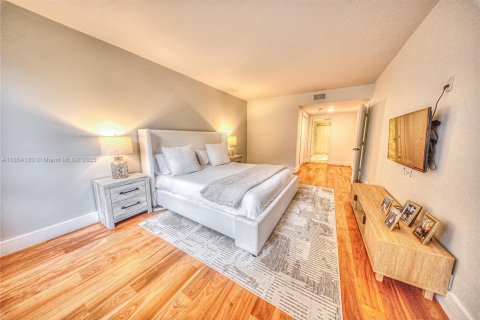 Condo in Key Biscayne, Florida, 2 bedrooms  № 1874962 - photo 3