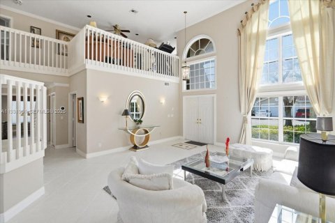 Купить виллу или дом в Мирамар, Флорида 4 спальни, 313.82м2, № 1990983 - фото 10