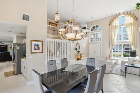 Купить виллу или дом в Мирамар, Флорида 4 спальни, 313.82м2, № 1990983 - фото 13