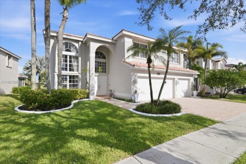 Купить виллу или дом в Мирамар, Флорида 4 спальни, 313.82м2, № 1990983 - фото 2