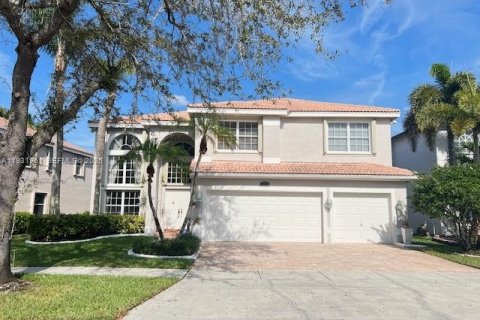 Купить виллу или дом в Мирамар, Флорида 4 спальни, 313.82м2, № 1990983 - фото 1