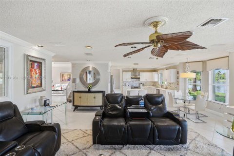 Купить виллу или дом в Мирамар, Флорида 4 спальни, 313.82м2, № 1990983 - фото 21