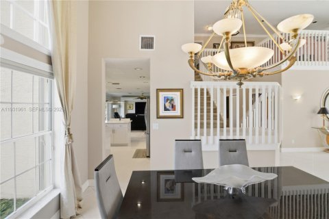 Купить виллу или дом в Мирамар, Флорида 4 спальни, 313.82м2, № 1990983 - фото 14