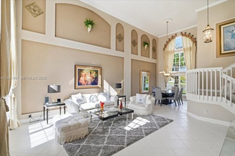 Купить виллу или дом в Мирамар, Флорида 4 спальни, 313.82м2, № 1990983 - фото 7