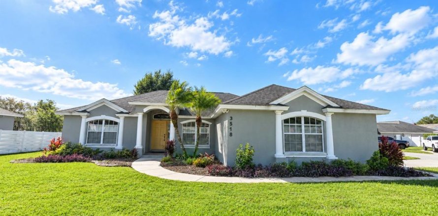 Villa ou maison à Lakeland, Floride 3 chambres, 164.25 m2 № 2435020