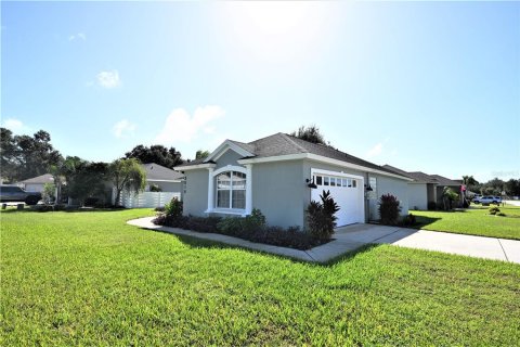 Villa ou maison à louer à Lakeland, Floride: 3 chambres, 164.25 m2 № 2435020 - photo 2