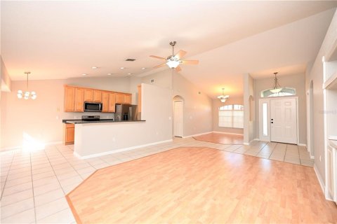 Villa ou maison à louer à Lakeland, Floride: 3 chambres, 164.25 m2 № 2435020 - photo 9