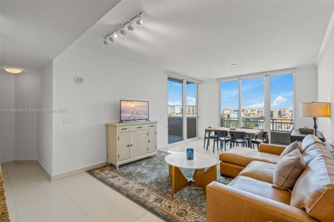 Condominio en venta en Miami, Florida, 2 dormitorios, 112.04 m2 № 1862044 - foto 3