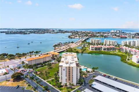 Copropriété à louer à South Pasadena, Floride: 2 chambres, 114.27 m2 № 2406950 - photo 7