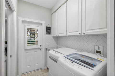 Townhouse in Sarasota, Florida 3 bedrooms, 153.47 sq.m. № 1876970 - photo 15