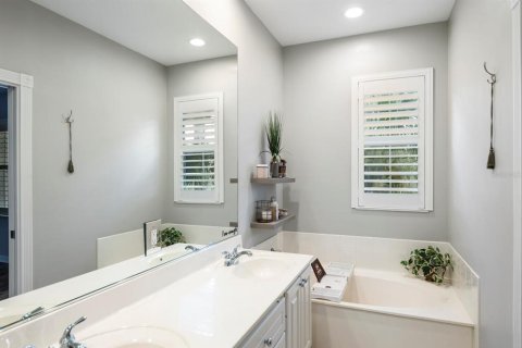Townhouse in Sarasota, Florida 3 bedrooms, 153.47 sq.m. № 1876970 - photo 21