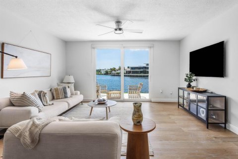 Touwnhouse à vendre à Boca Raton, Floride: 3 chambres, 129.88 m2 № 2192018 - photo 3