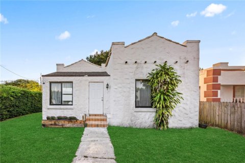 Купить виллу или дом в Майами, Флорида 2 спальни, 101.82м2, № 2019044 - фото 9