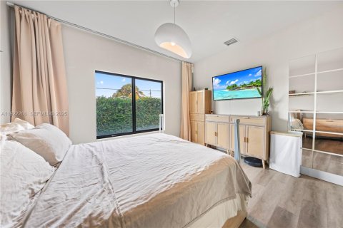 Купить виллу или дом в Майами, Флорида 2 спальни, 101.82м2, № 2019044 - фото 25