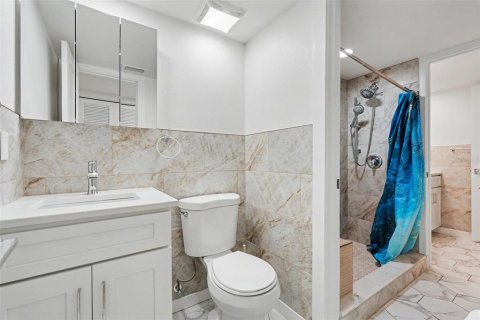 Condominio en venta en Palm Harbor, Florida, 2 dormitorios, 83.61 m2 № 2167549 - foto 19