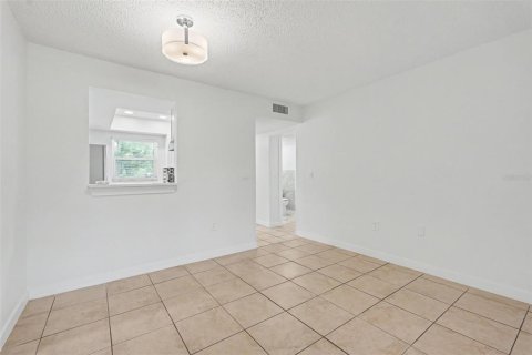 Condominio en venta en Palm Harbor, Florida, 2 dormitorios, 83.61 m2 № 2167549 - foto 7