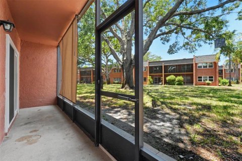 Condominio en venta en Palm Harbor, Florida, 2 dormitorios, 83.61 m2 № 2167549 - foto 20