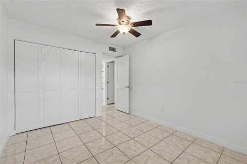 Condominio en venta en Palm Harbor, Florida, 2 dormitorios, 83.61 m2 № 2167549 - foto 17