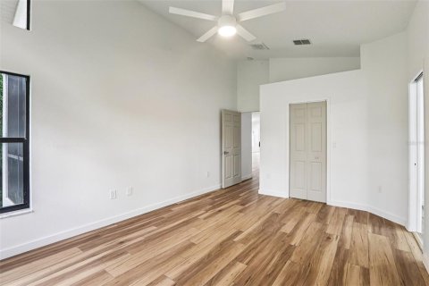 Купить виллу или дом в Спринг-Хилл, Флорида 5 комнат, 183.11м2, № 1903617 - фото 20