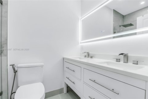 Townhouse in Hollywood, Florida 3 bedrooms, 123.56 sq.m. № 2031370 - photo 24