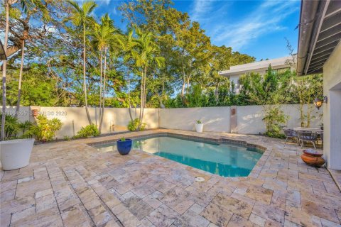 House in Miami, Florida 3 bedrooms, 270.62 sq.m. № 2030101 - photo 26