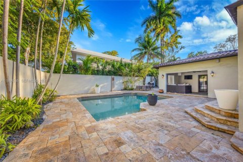 House in Miami, Florida 3 bedrooms, 270.62 sq.m. № 2030101 - photo 27