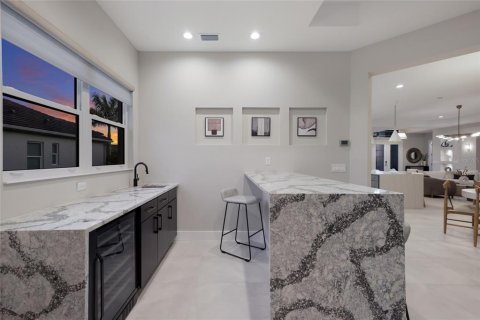Villa ou maison à vendre à Sarasota, Floride: 4 chambres, 307.69 m2 № 2395669 - photo 14