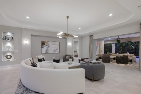 Villa ou maison à vendre à Sarasota, Floride: 4 chambres, 307.69 m2 № 2395669 - photo 25