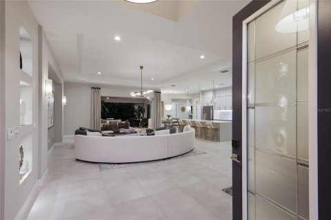 Villa ou maison à vendre à Sarasota, Floride: 4 chambres, 307.69 m2 № 2395669 - photo 5