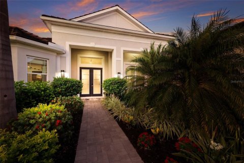 Villa ou maison à vendre à Sarasota, Floride: 4 chambres, 307.69 m2 № 2395669 - photo 3
