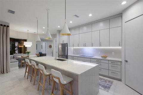 Villa ou maison à vendre à Sarasota, Floride: 4 chambres, 307.69 m2 № 2395669 - photo 22