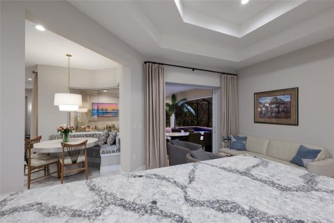 Villa ou maison à vendre à Sarasota, Floride: 4 chambres, 307.69 m2 № 2395669 - photo 15