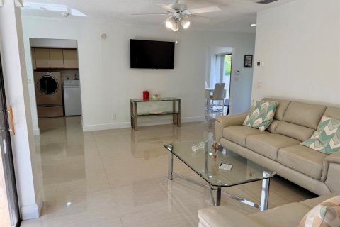 Copropriété à louer à Coconut Creek, Floride: 2 chambres, 102.75 m2 № 2431361 - photo 17