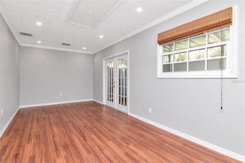 House in Tampa, Florida 4 bedrooms, 176.14 sq.m. № 1792353 - photo 10
