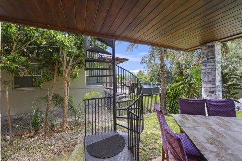 Villa ou maison à vendre à Fort Lauderdale, Floride: 4 chambres, 278.71 m2 № 2328885 - photo 27