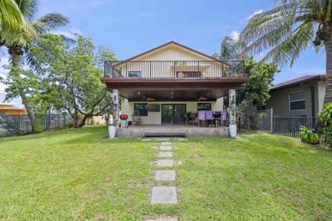 Villa ou maison à vendre à Fort Lauderdale, Floride: 4 chambres, 278.71 m2 № 2328885 - photo 8